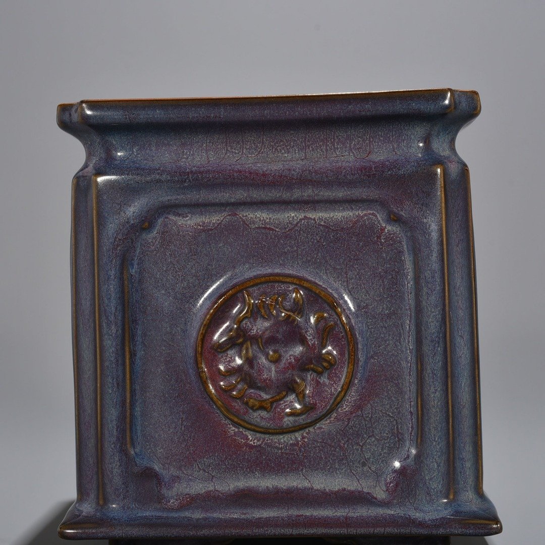 Song Dynasty Jun kiln rose purple glaze heavy and square mythical beast pen holder