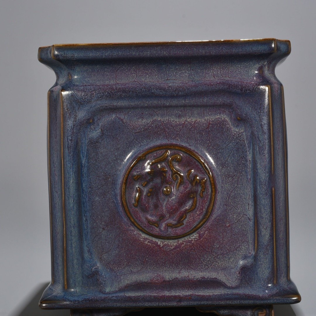 Song Dynasty Jun kiln rose purple glaze heavy and square mythical beast pen holder
