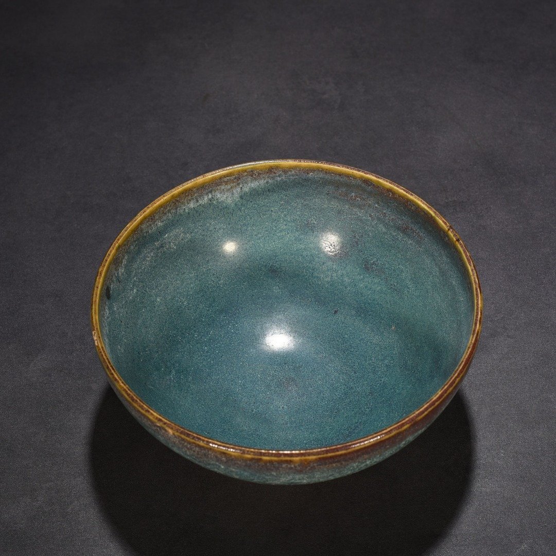 Song Dynasty Jun kiln green glaze bowl