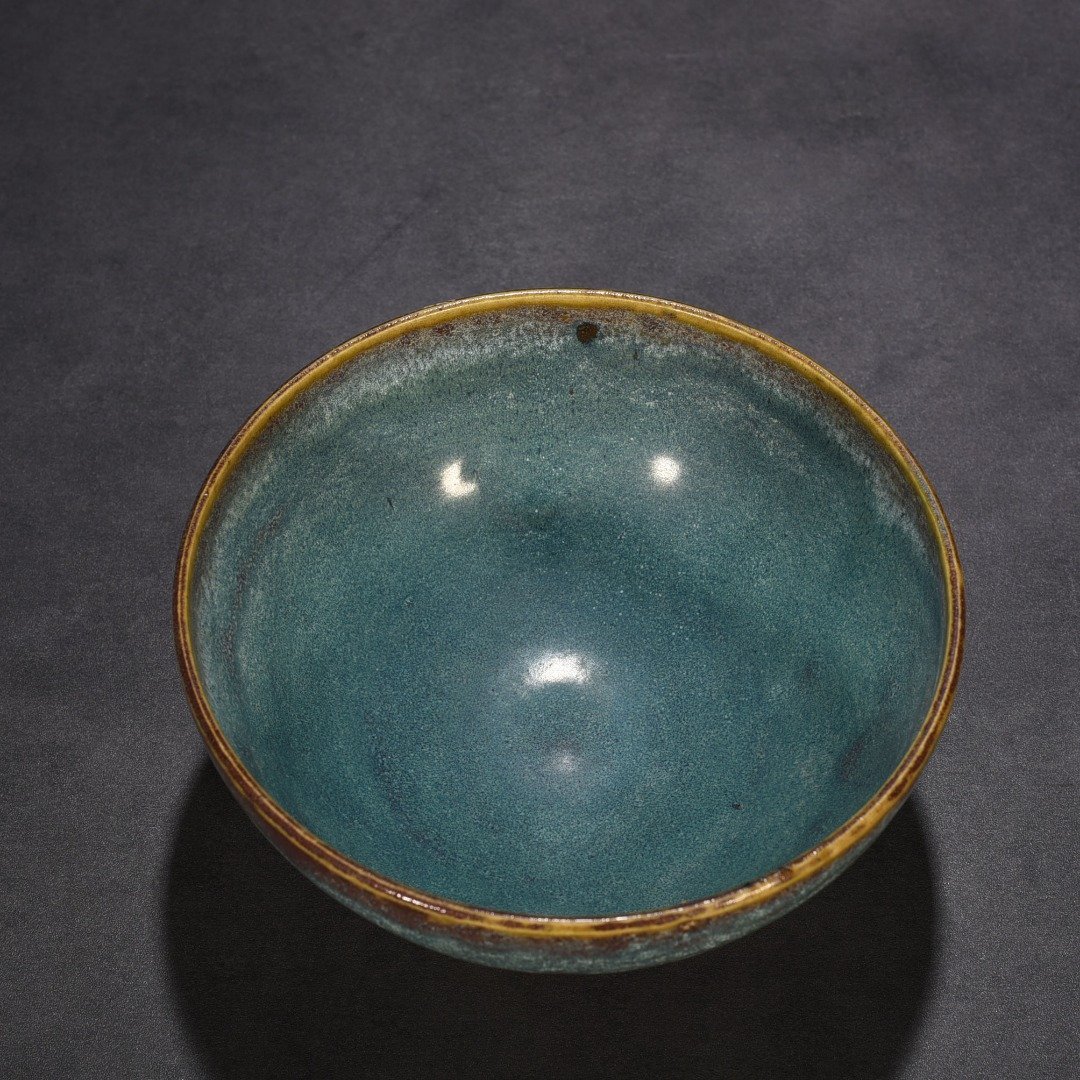 Song Dynasty Jun kiln green glaze bowl