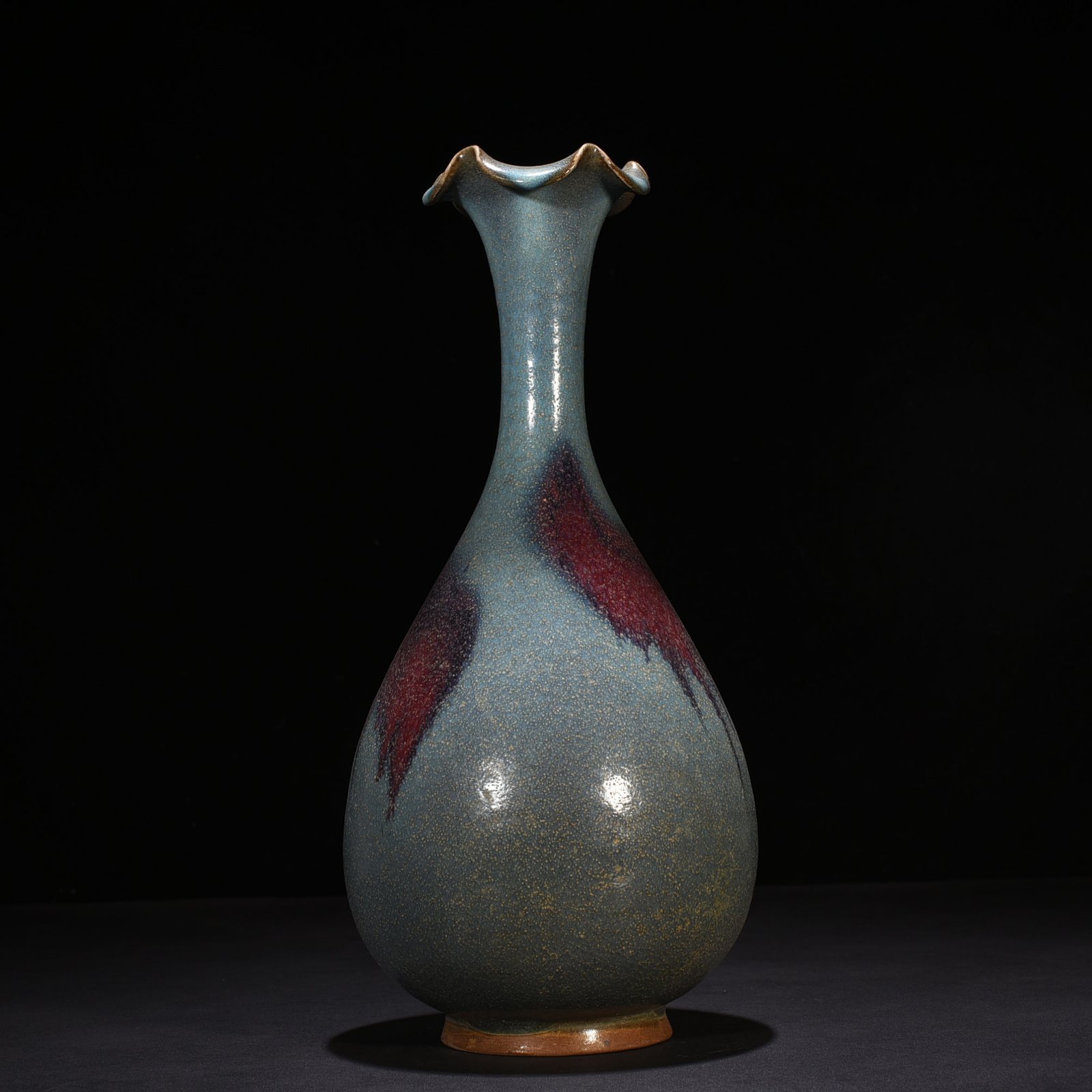 Song Dynasty Jun kiln jade pot spring vase with flower mouth