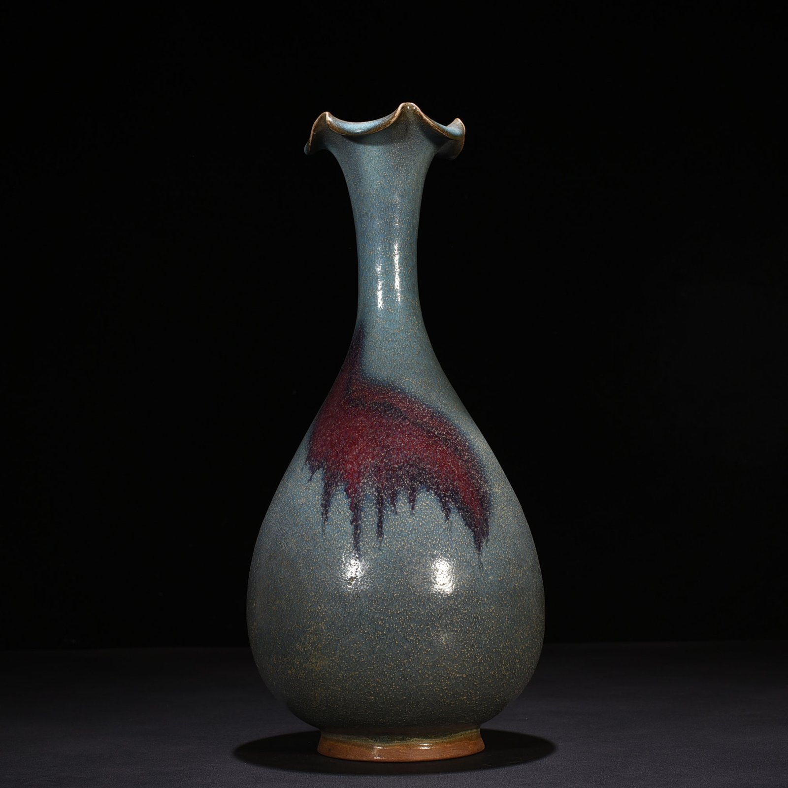 Song Dynasty Jun kiln jade pot spring vase with flower mouth