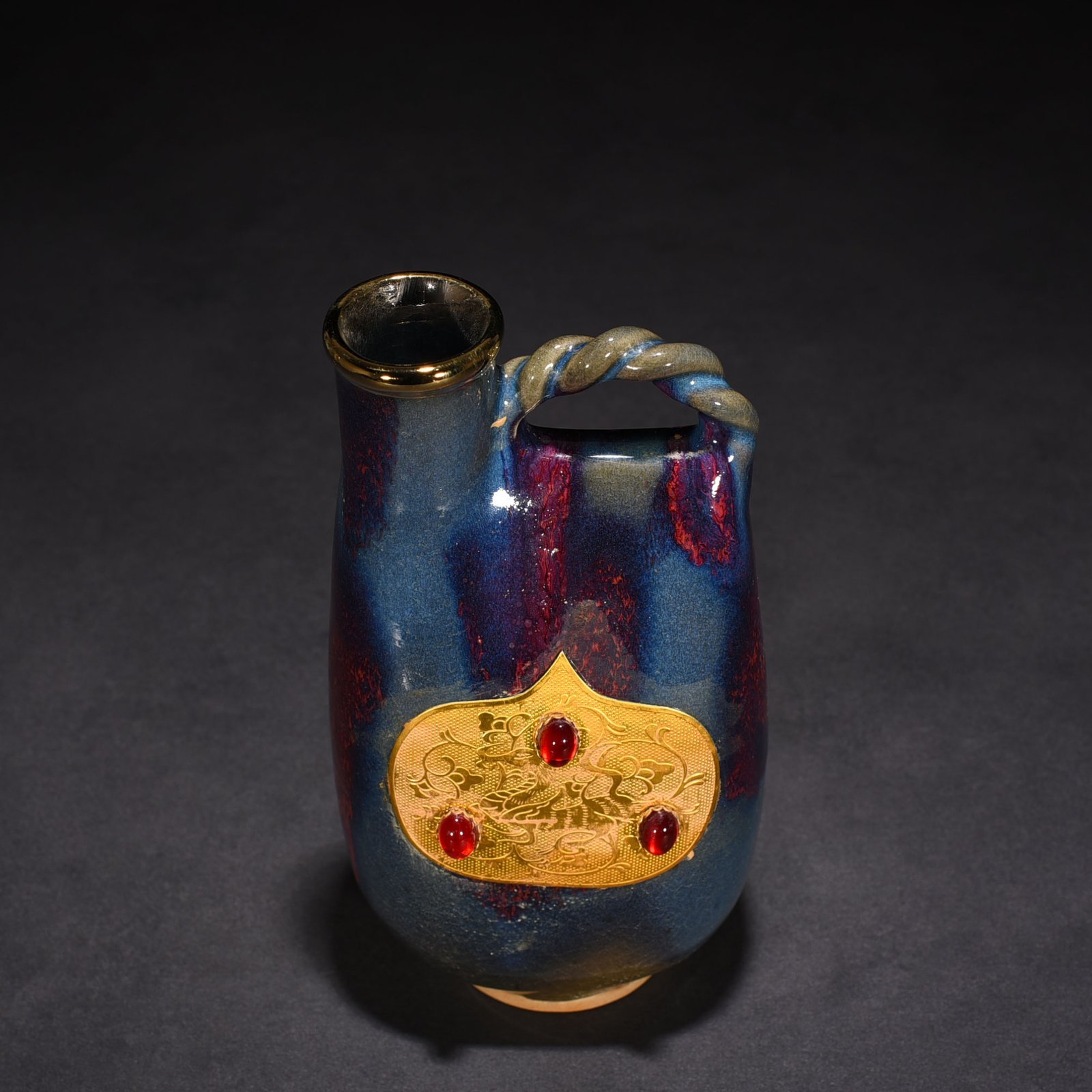 Song Dynasty Jun kiln Yaobao rose purple glaze leather bag bottle inlaid