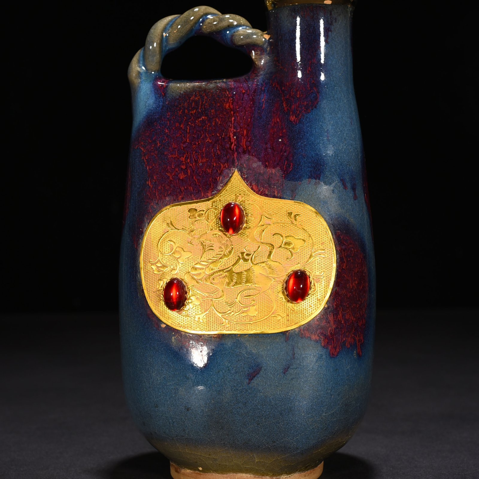 Song Dynasty Jun kiln Yaobao rose purple glaze leather bag bottle inlaid