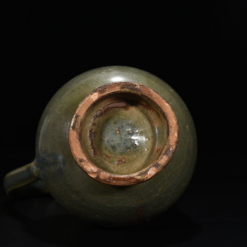Song Dynasty Jun kiln Yaobang gourd holding teapot