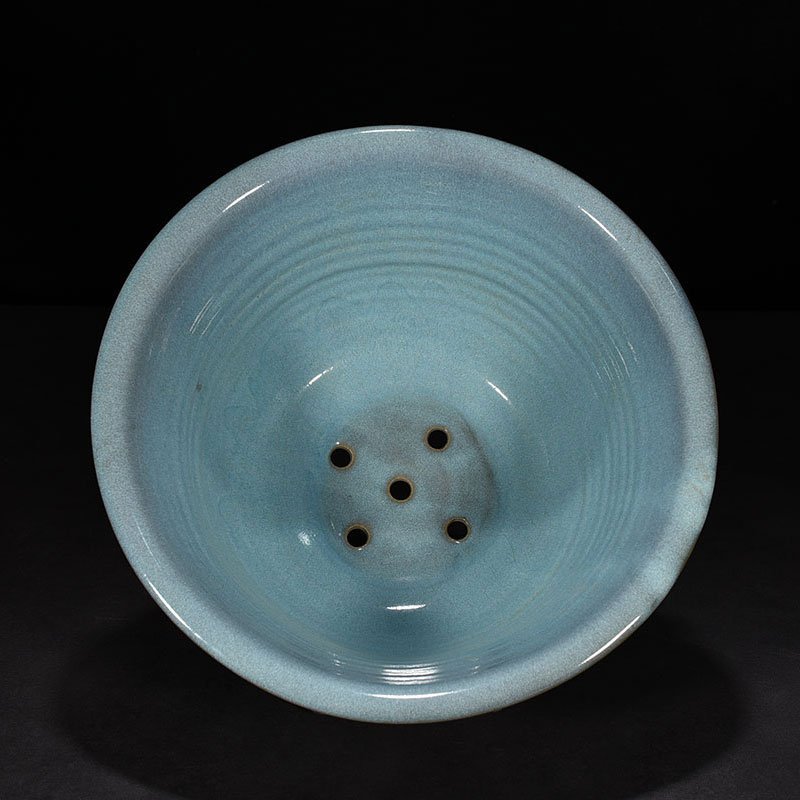 Song Dynasty Jun kiln blue glaze clad Arhat figure flower pot
