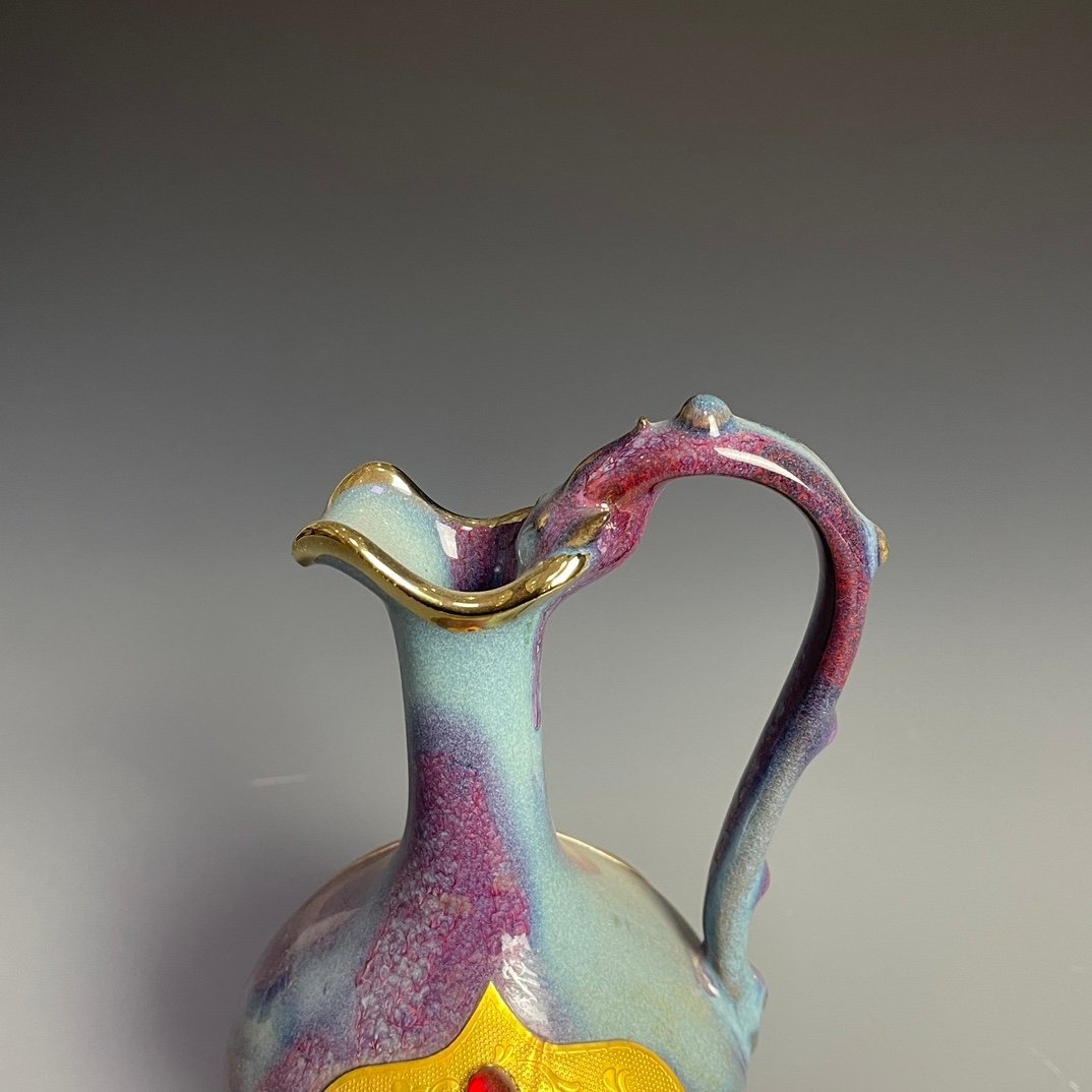 Song Dynasty Jun kiln inlaid with chiseled gold and gemstone flowers