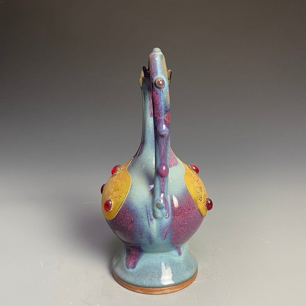 Song Dynasty Jun kiln inlaid with chiseled gold and gemstone flowers