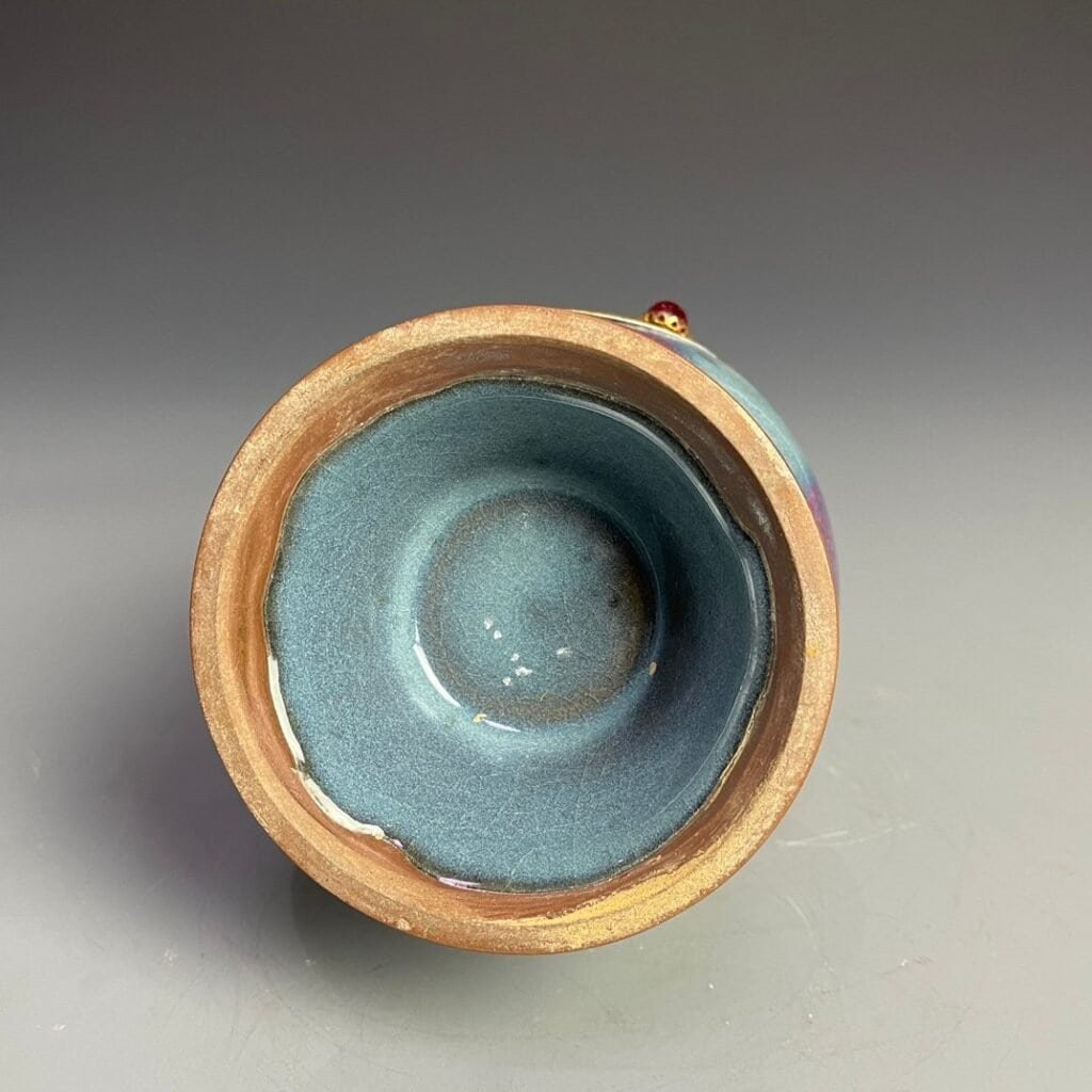 Song Dynasty Jun kiln inlaid with chiseled gold and gemstone flowers