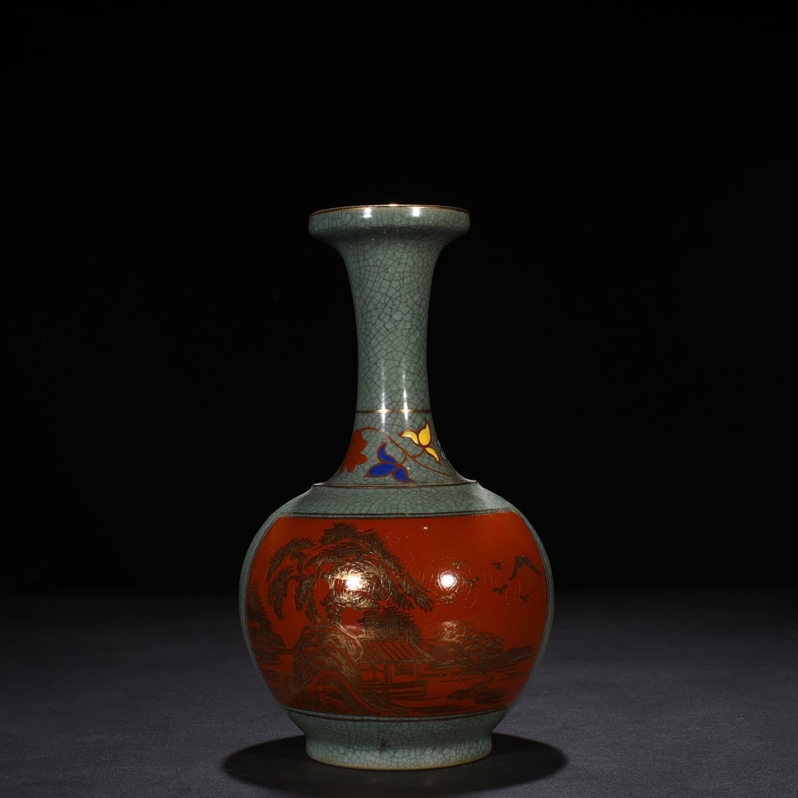 Song Dynasty Ru kiln azure-glazed plate-mouth vase