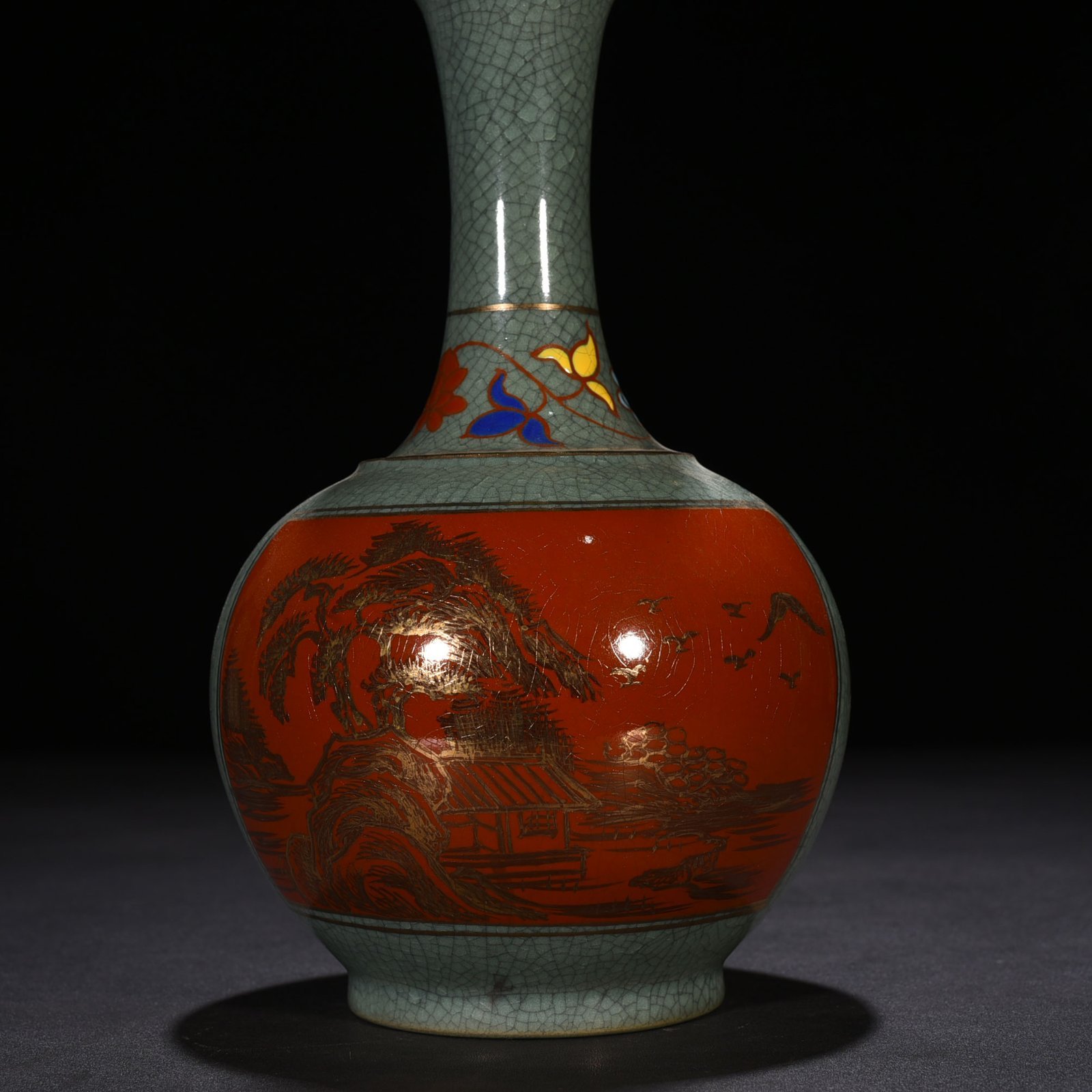 Song Dynasty Ru kiln azure-glazed plate-mouth vase