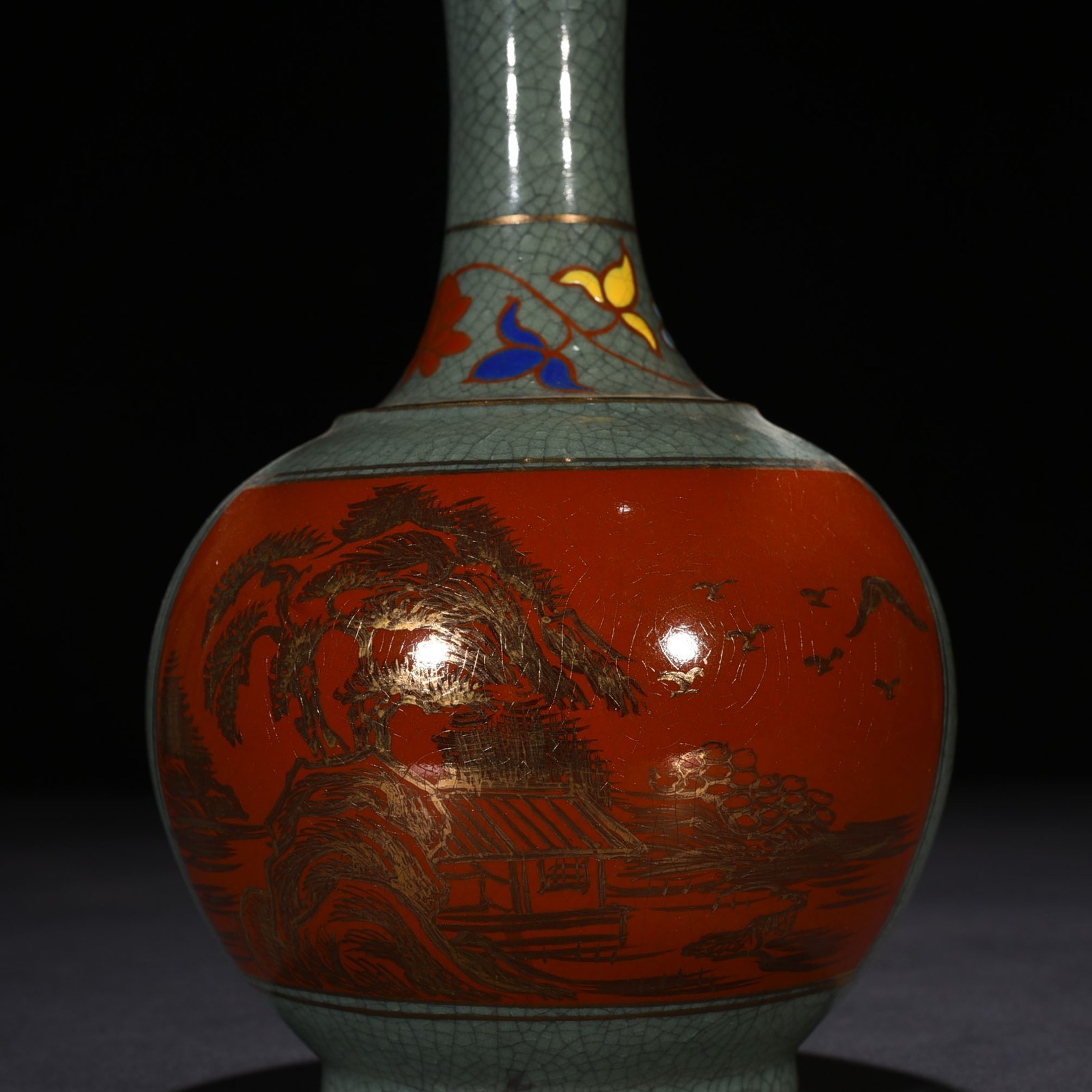 Song Dynasty Ru kiln azure-glazed plate-mouth vase