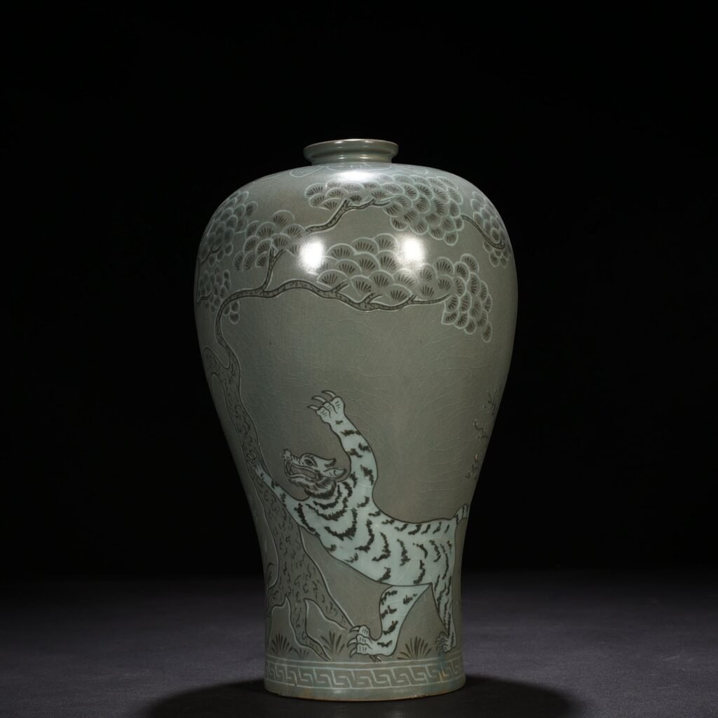 Song Dynasty Gaoli inlaid celadon plum vase with tiger figure pattern