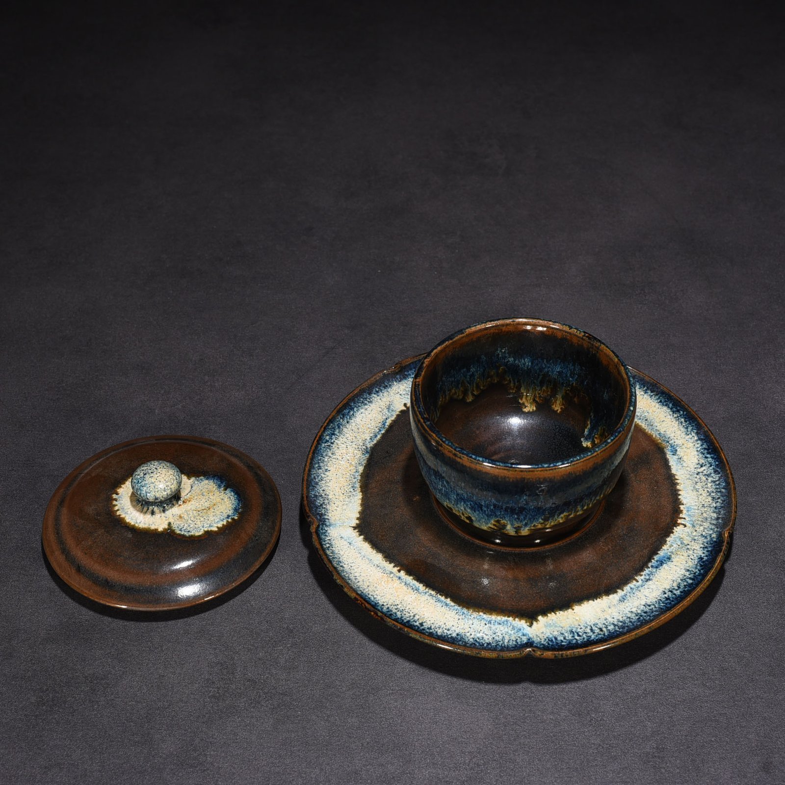 Song Dynasty Lushan Kiln Jun Kiln Warp Bowl