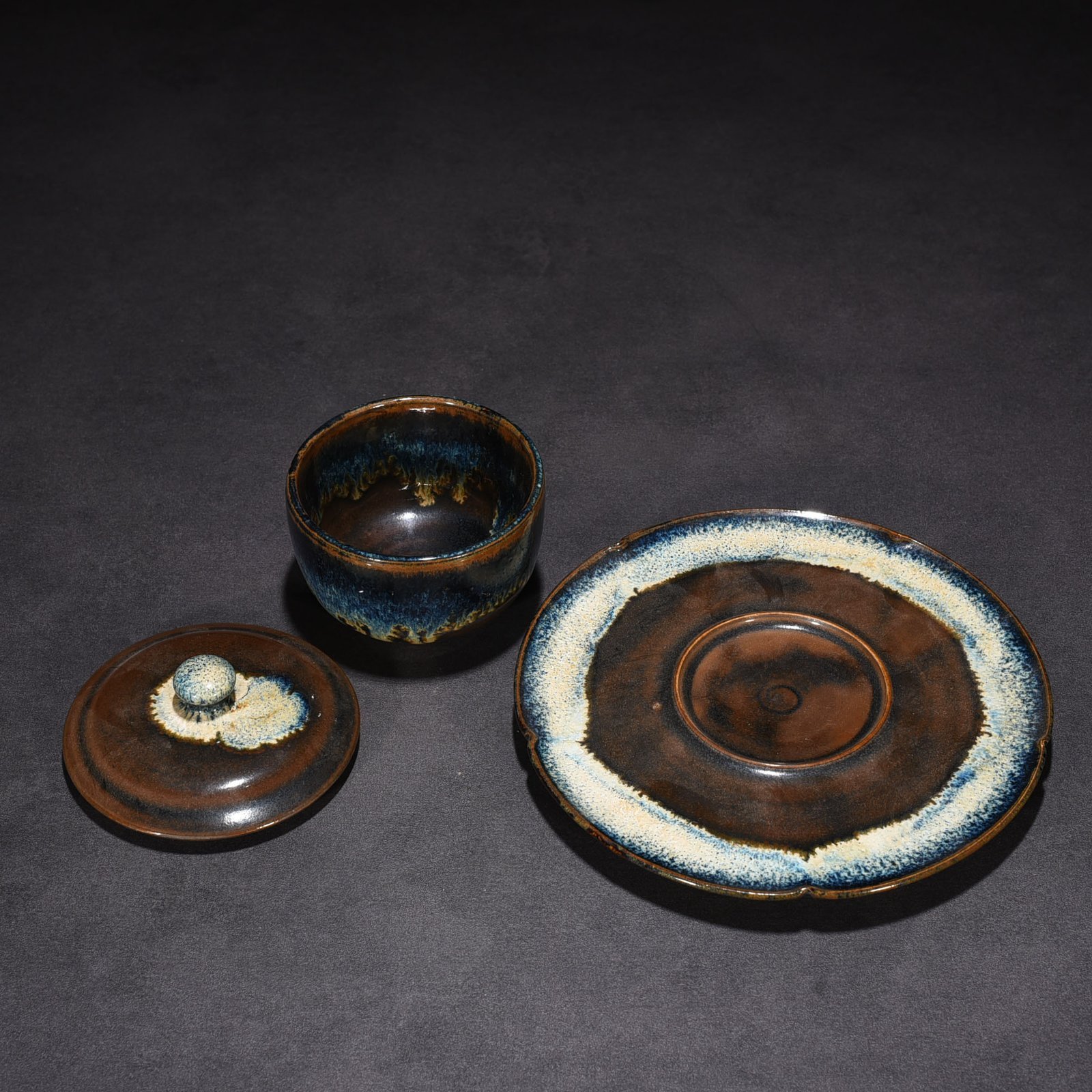 Song Dynasty Lushan Kiln Jun Kiln Warp Bowl