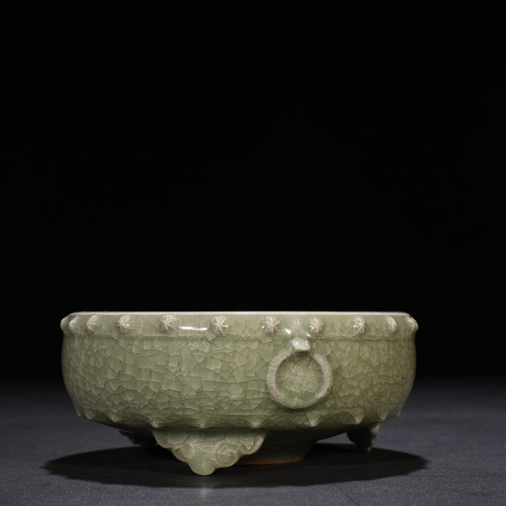 Song Dynasty Longquan Kiln Ice Crack Drum Nail Wash