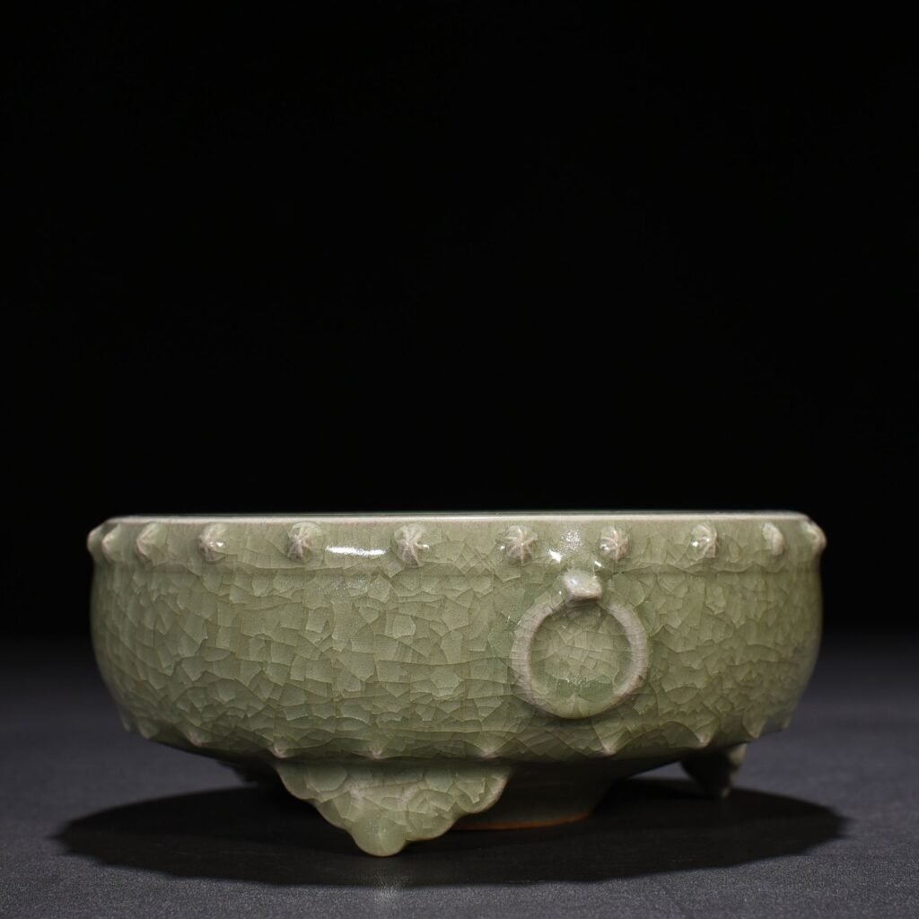 Song Dynasty Longquan Kiln Ice Crack Drum Nail Wash