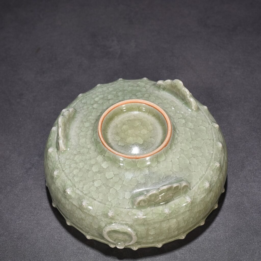 Song Dynasty Longquan Kiln Ice Crack Drum Nail Wash