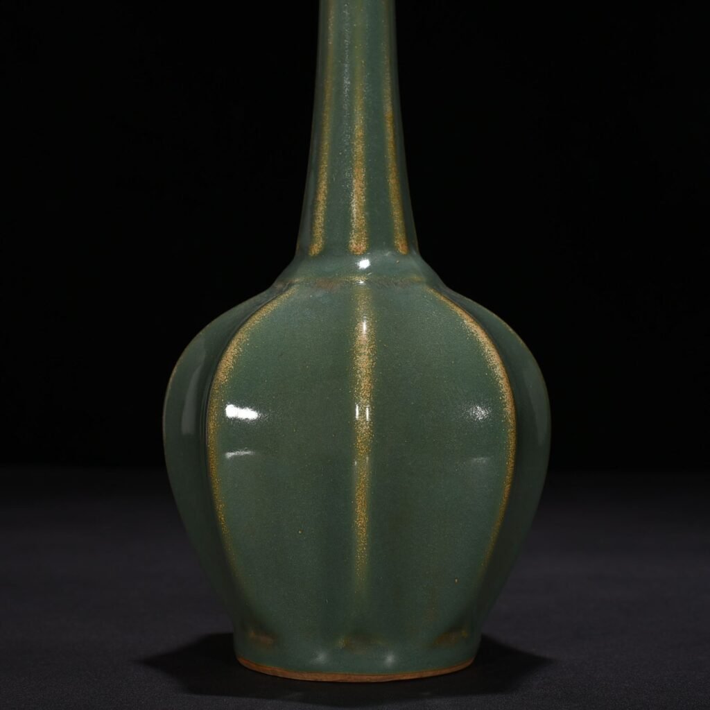 Song Dynasty Longquan kiln plum celadon clear vase