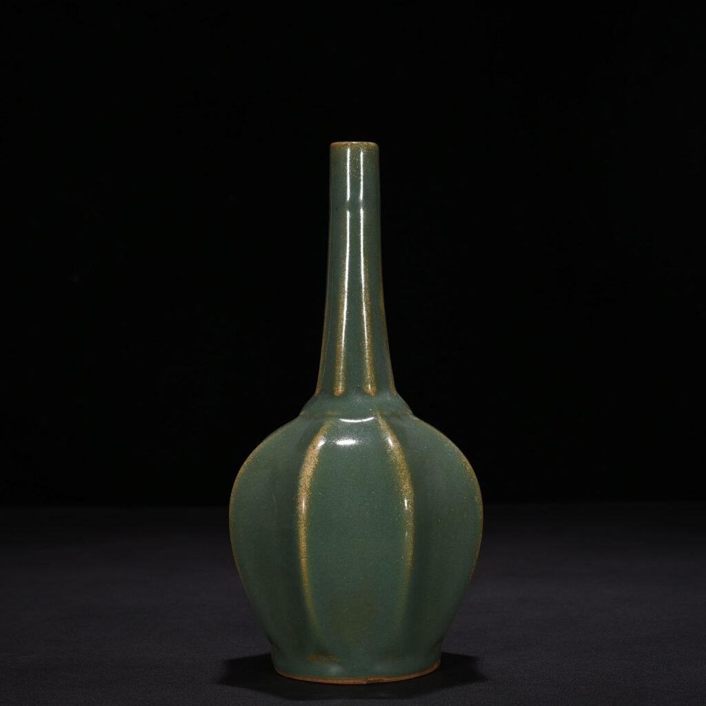 Song Dynasty Longquan kiln plum celadon clear vase