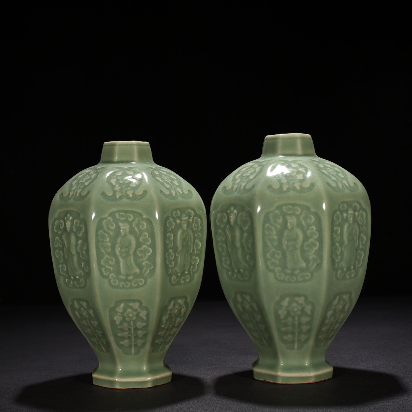 Song Dynasty Longquan kiln plum green glaze plum vase with figures of the Eight Immortals