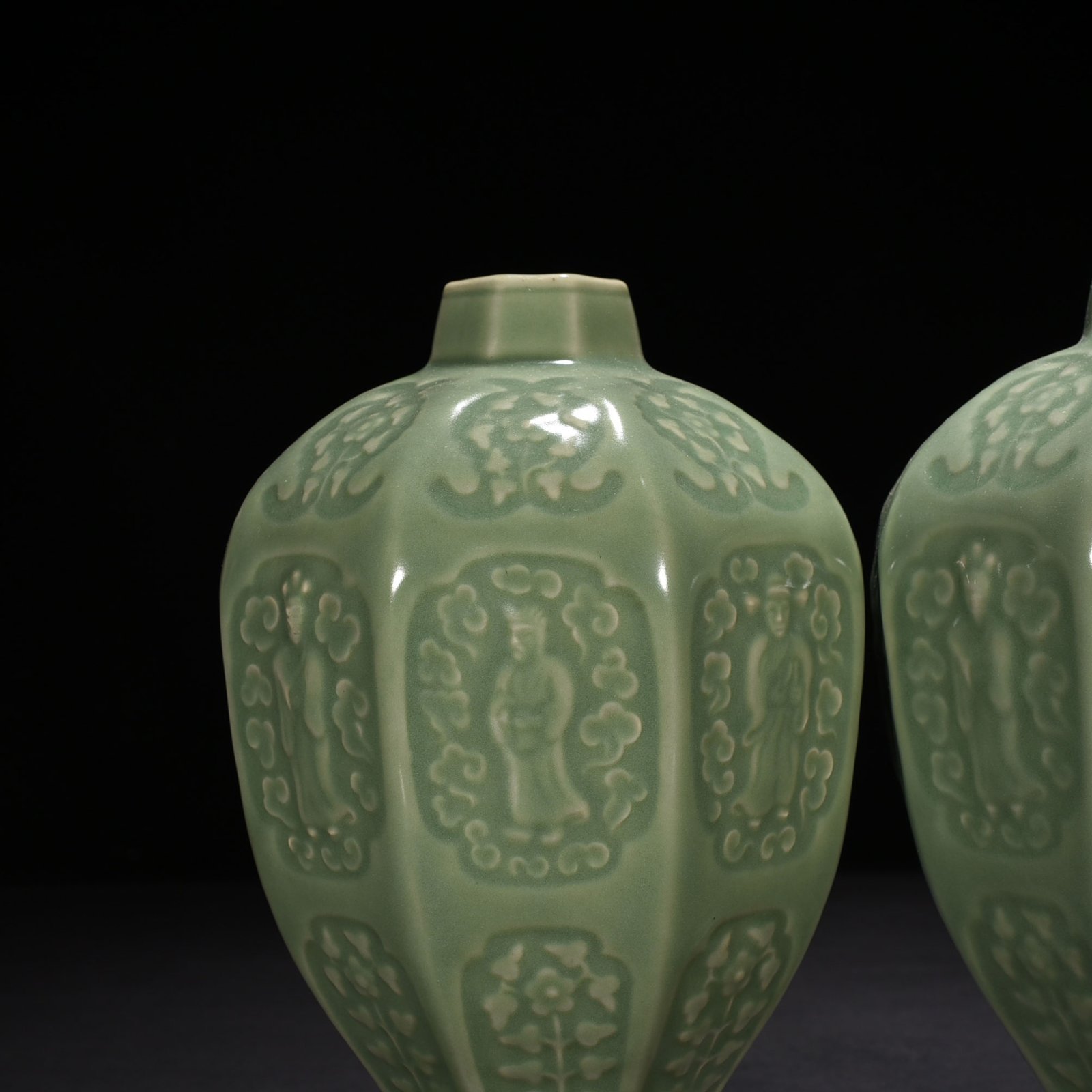 Song Dynasty Longquan kiln plum green glaze plum vase with figures of the Eight Immortals
