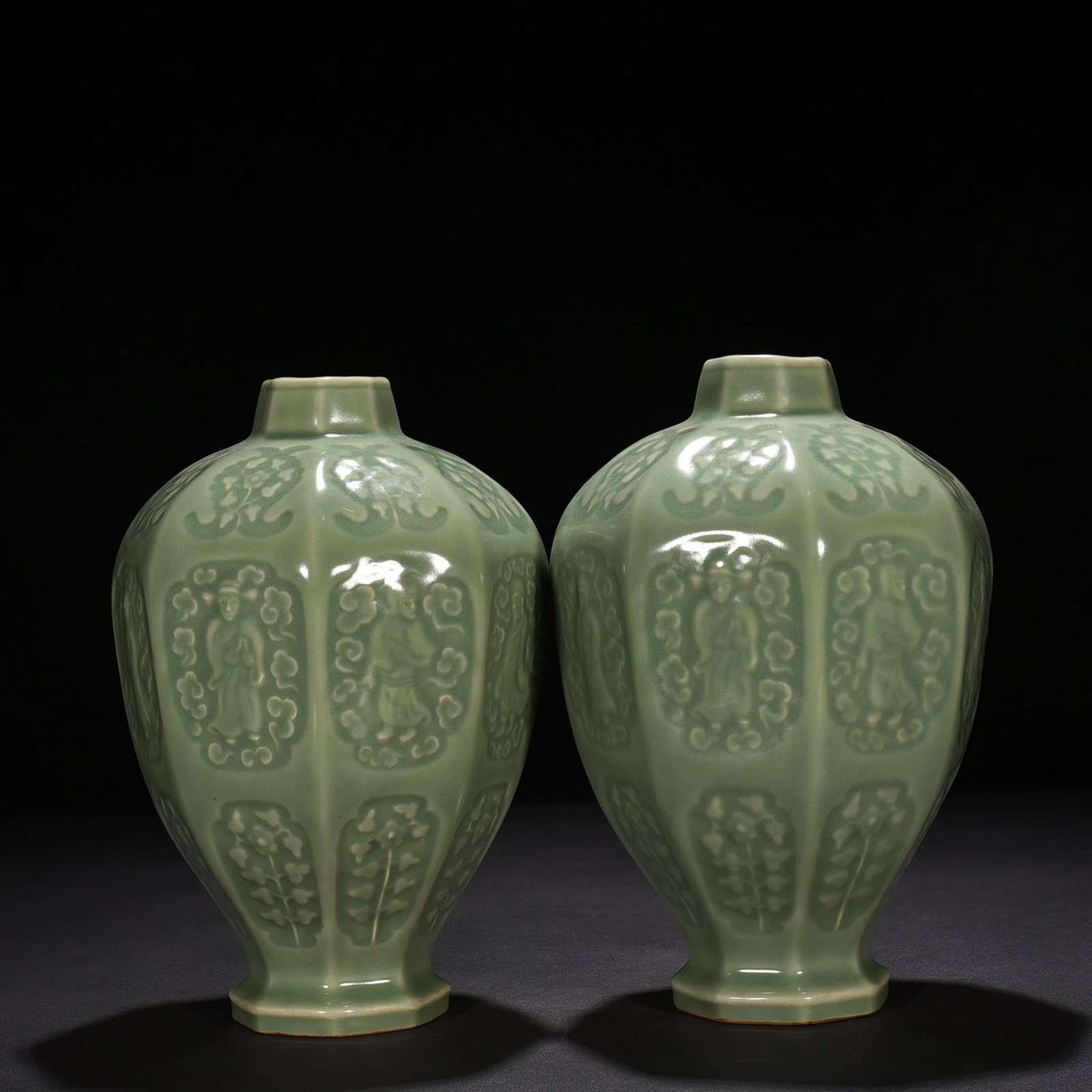Song Dynasty Longquan kiln plum green glaze plum vase with figures of the Eight Immortals
