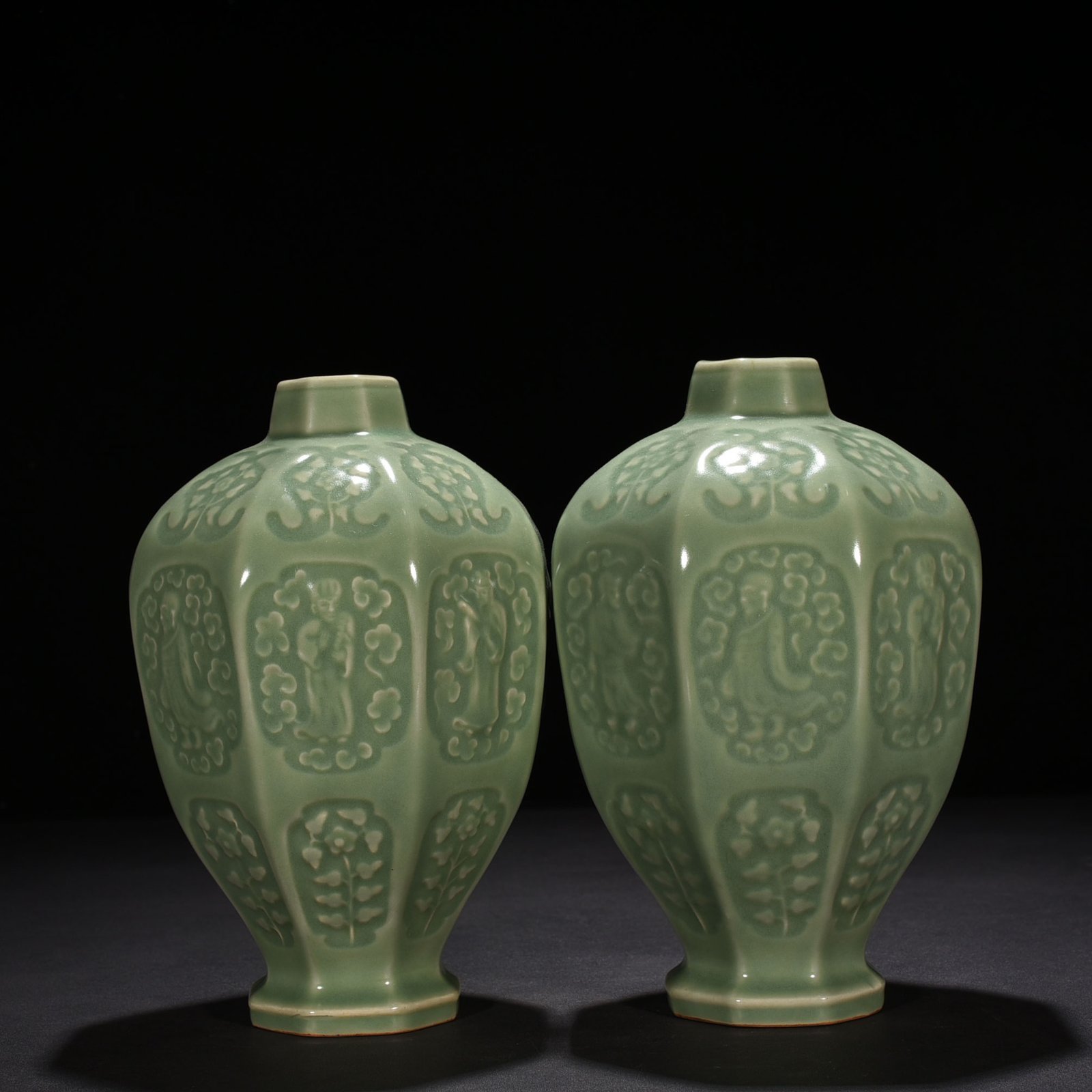 Song Dynasty Longquan kiln plum green glaze plum vase with figures of the Eight Immortals