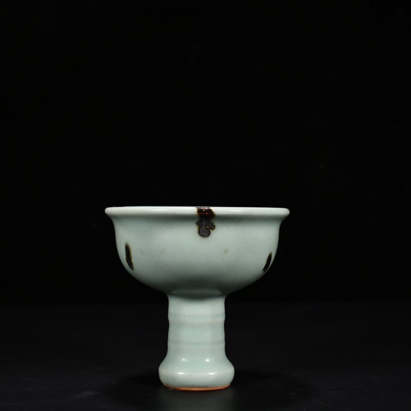 Song Dynasty Longquan kiln plum celadon dotted tall bowl