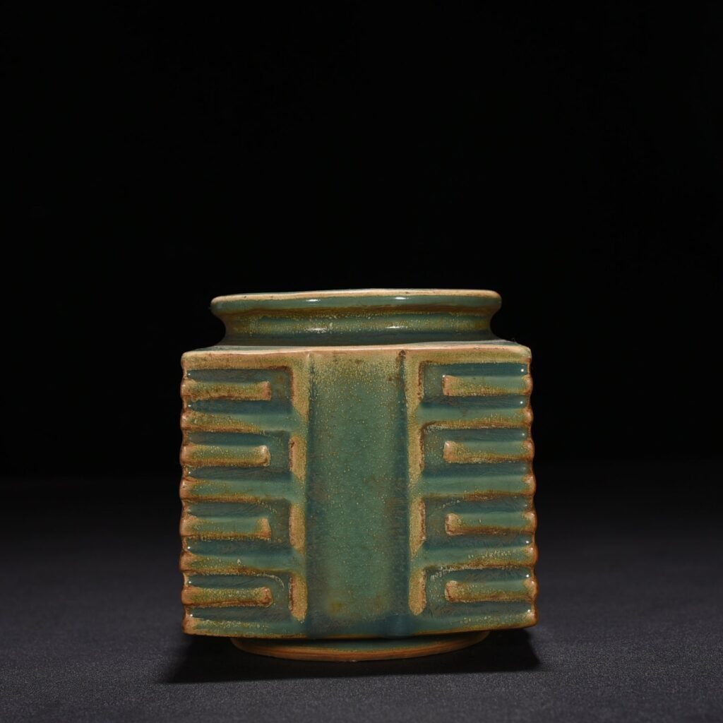 Song Dynasty Longquan kiln plum green glaze Cong style vase
