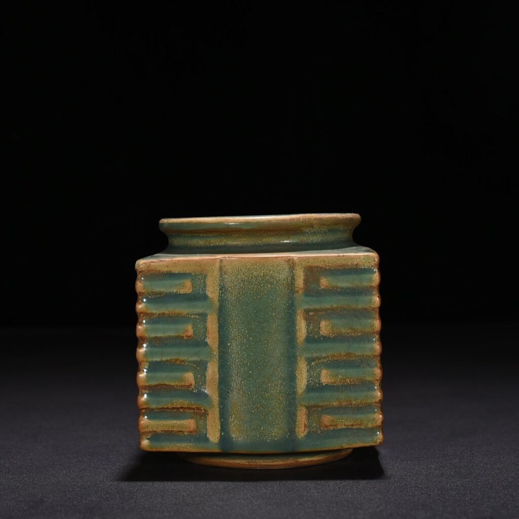 Song Dynasty Longquan kiln plum green glaze Cong style vase
