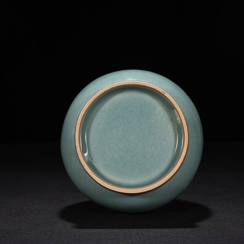 Song Dynasty Plum celadon-glazed vase