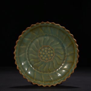 Song Dynasty Longquan kiln plum celadon lotus plate