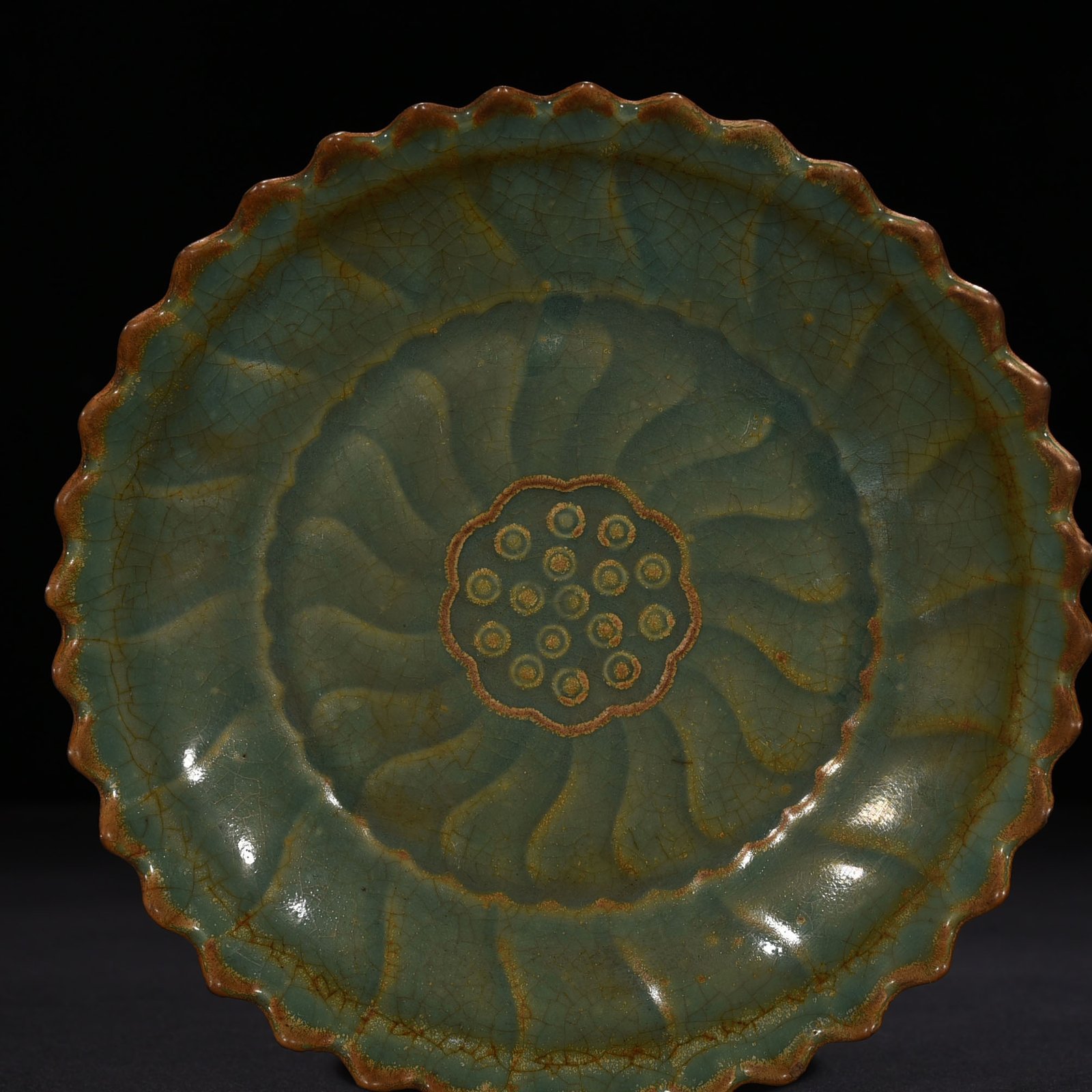 Song Dynasty Longquan kiln plum celadon lotus plate