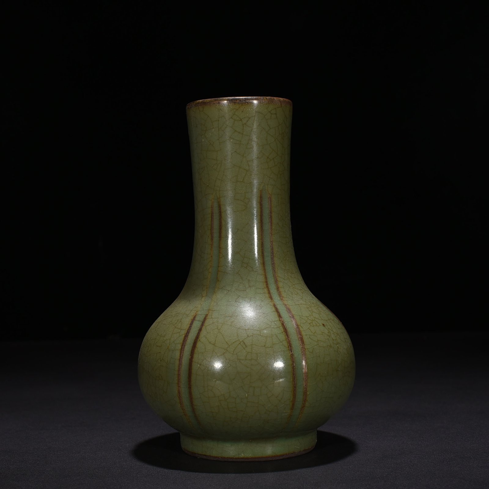 Song Dynasty Longquan kiln melon vase