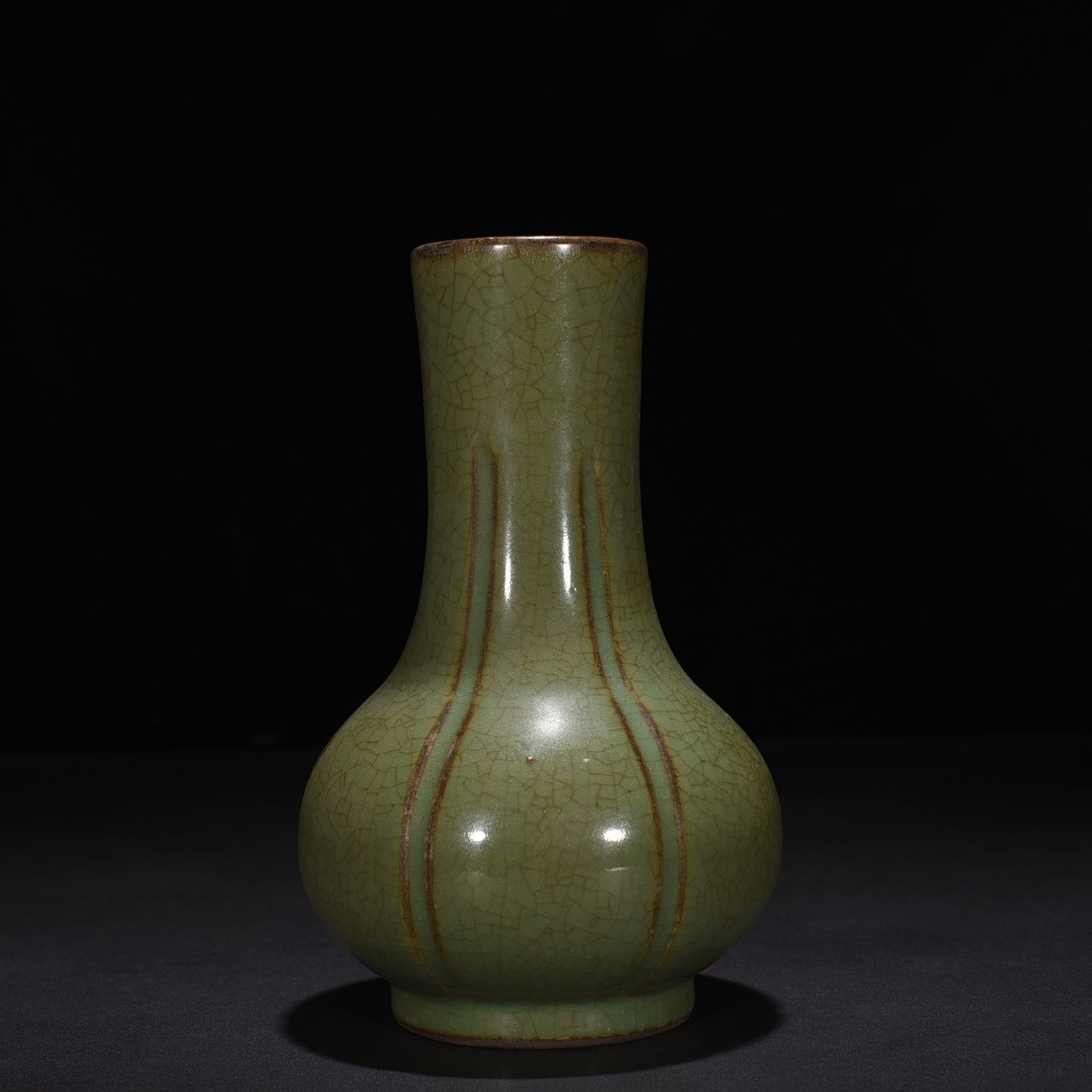 Song Dynasty Longquan kiln melon vase