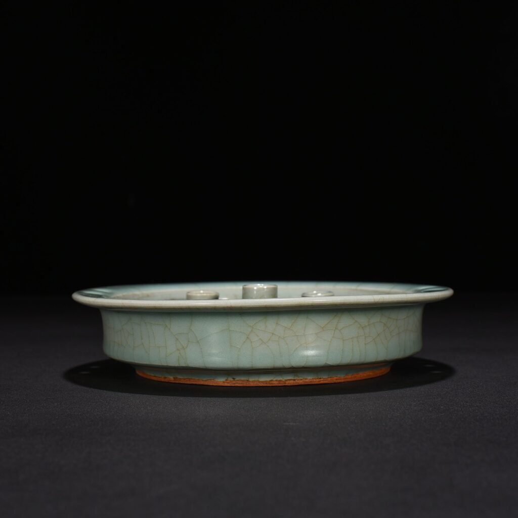 Song Dynasty Longquan kiln pink celadon five-tube lamp