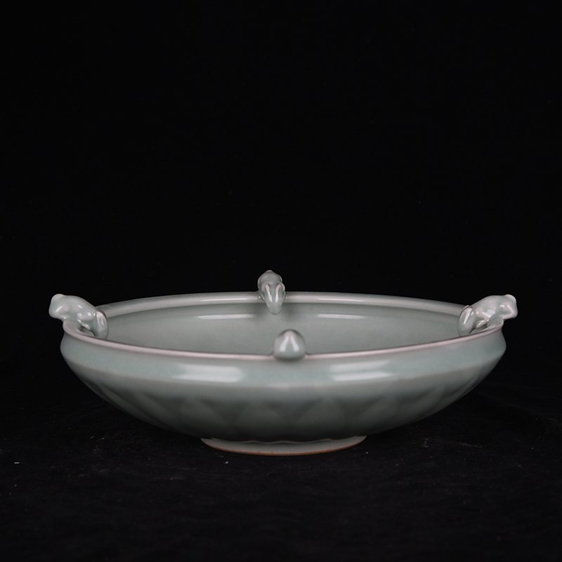 Song Dynasty Longquan kiln pink celadon rabbit ear washer