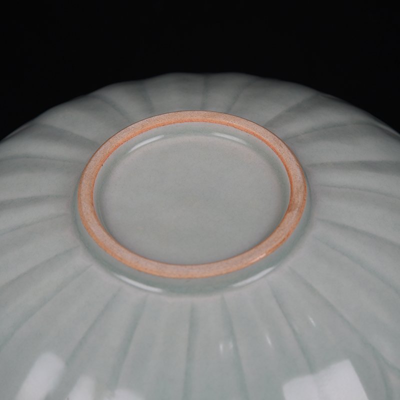 Song Dynasty Longquan kiln pink celadon rabbit ear washer