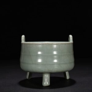 Song Dynasty Longquan kiln pink celadon double-eared furnace