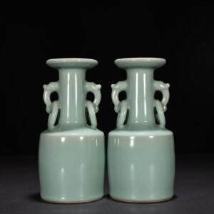 Song Dynasty Longquan kiln pink celadon glaze double-eared dish-mouth bottle