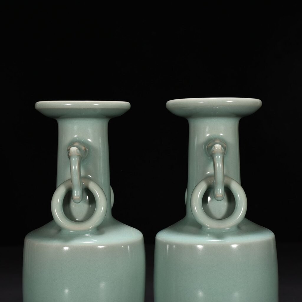 Song Dynasty Longquan kiln pink celadon glaze double-eared dish-mouth bottle