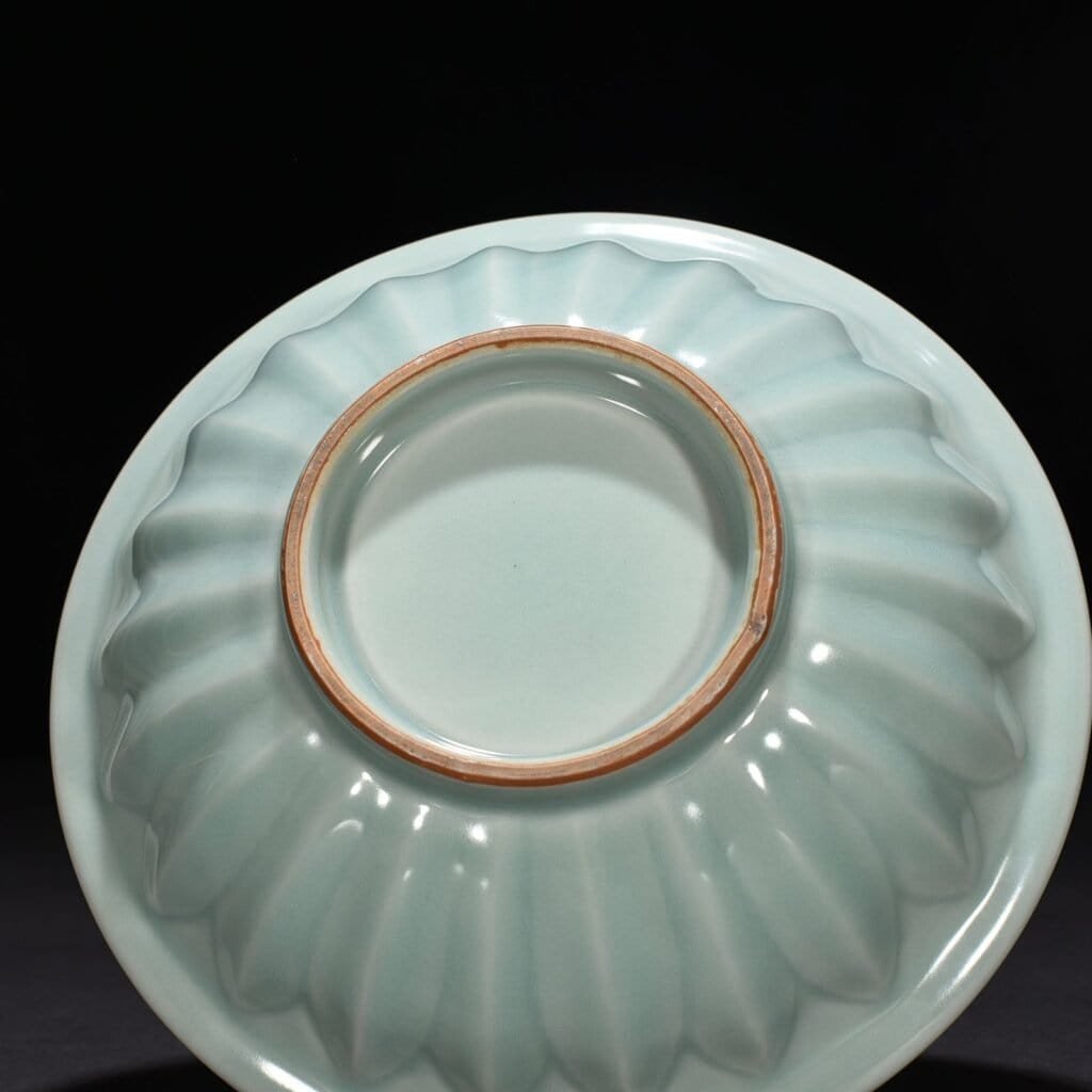 Song Dynasty Longquan kiln pink celadon glaze double fish folding rim bowl