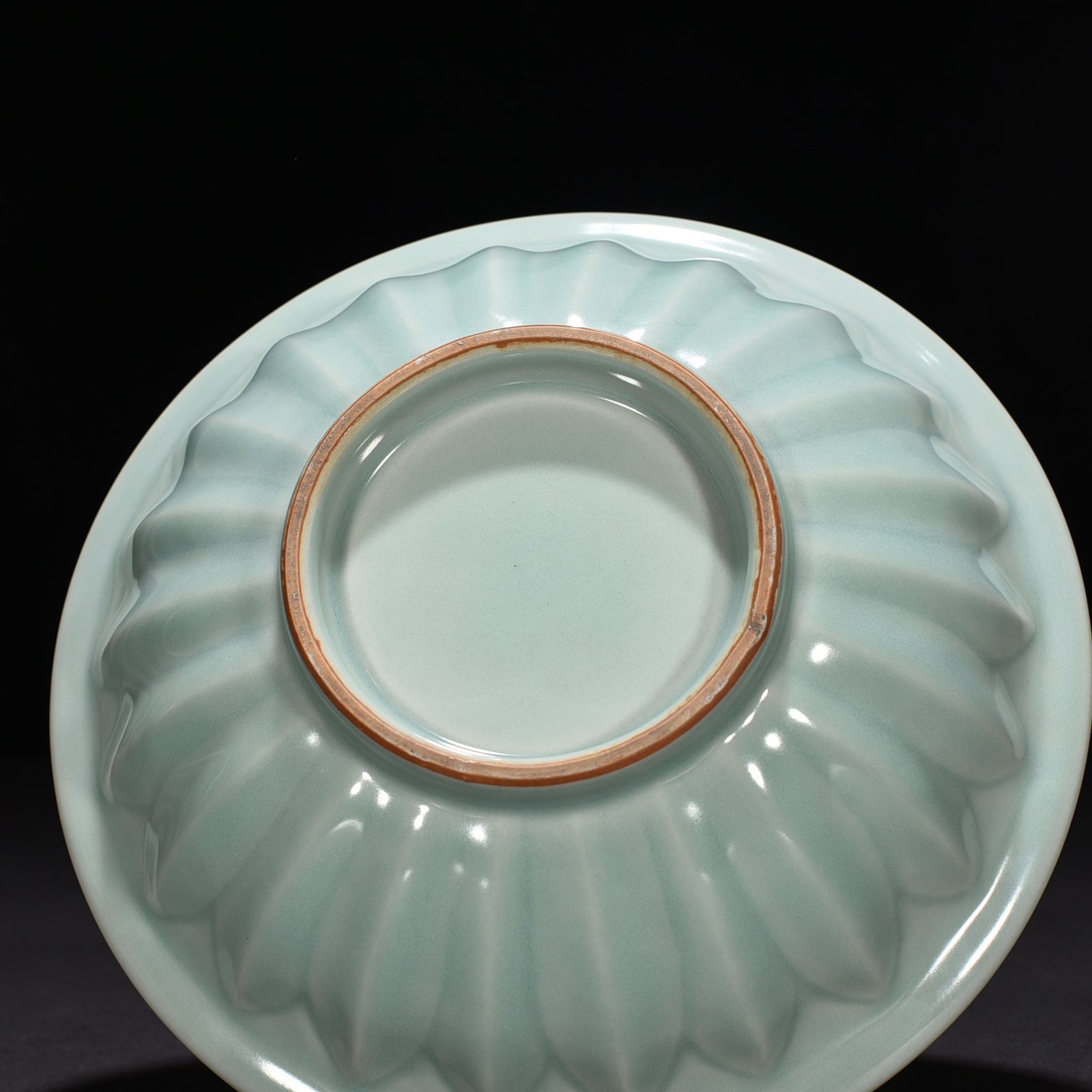 Song Dynasty Longquan kiln pink celadon glaze double fish folding rim bowl