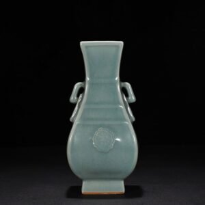 Song Dynasty Longquan kiln pink celadon glaze square vase