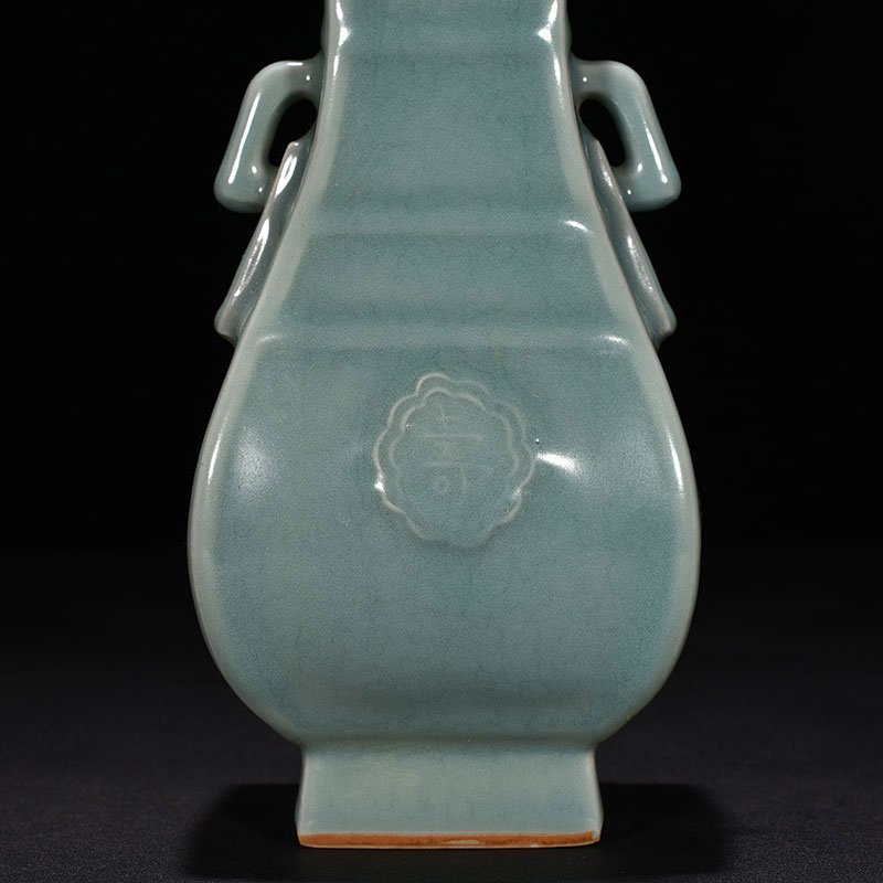 Song Dynasty Longquan kiln pink celadon glaze square vase