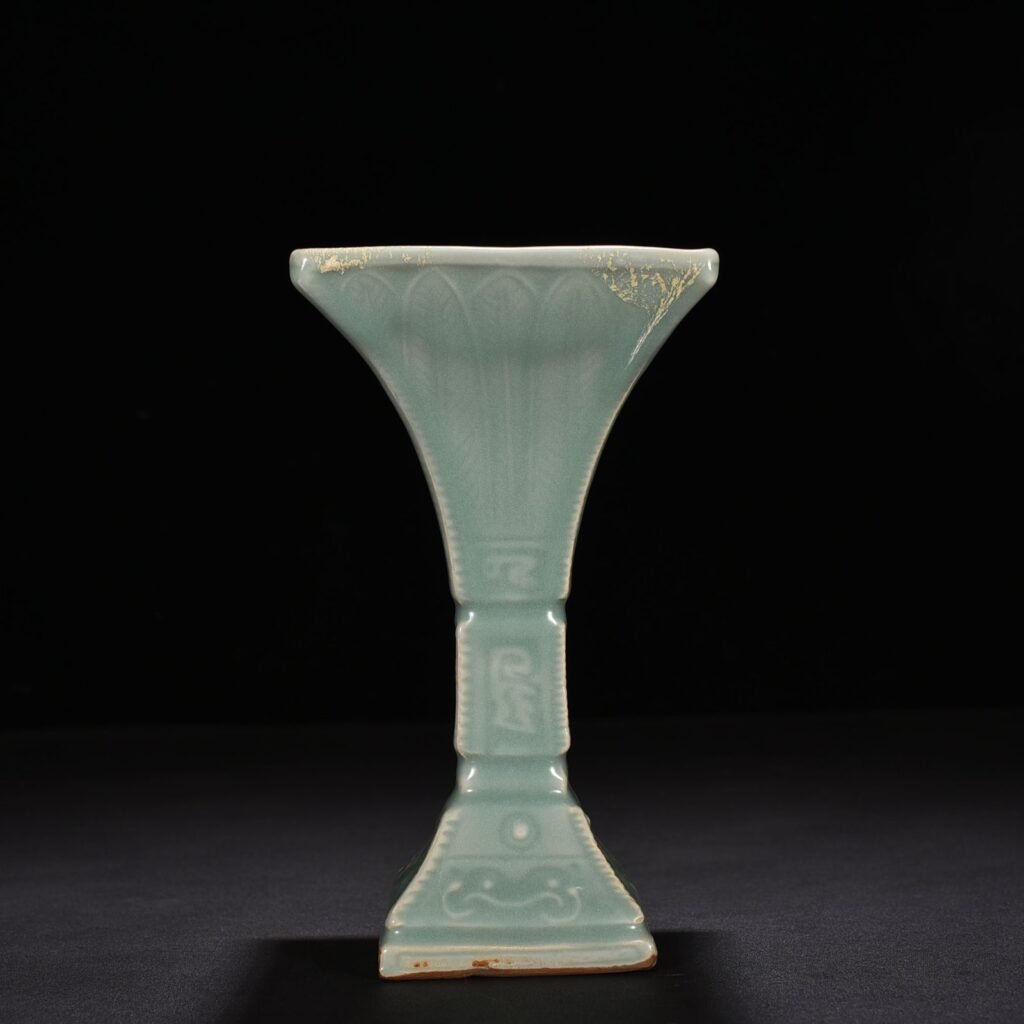 Song Dynasty Longquan kiln pink celadon glaze square flower goblet