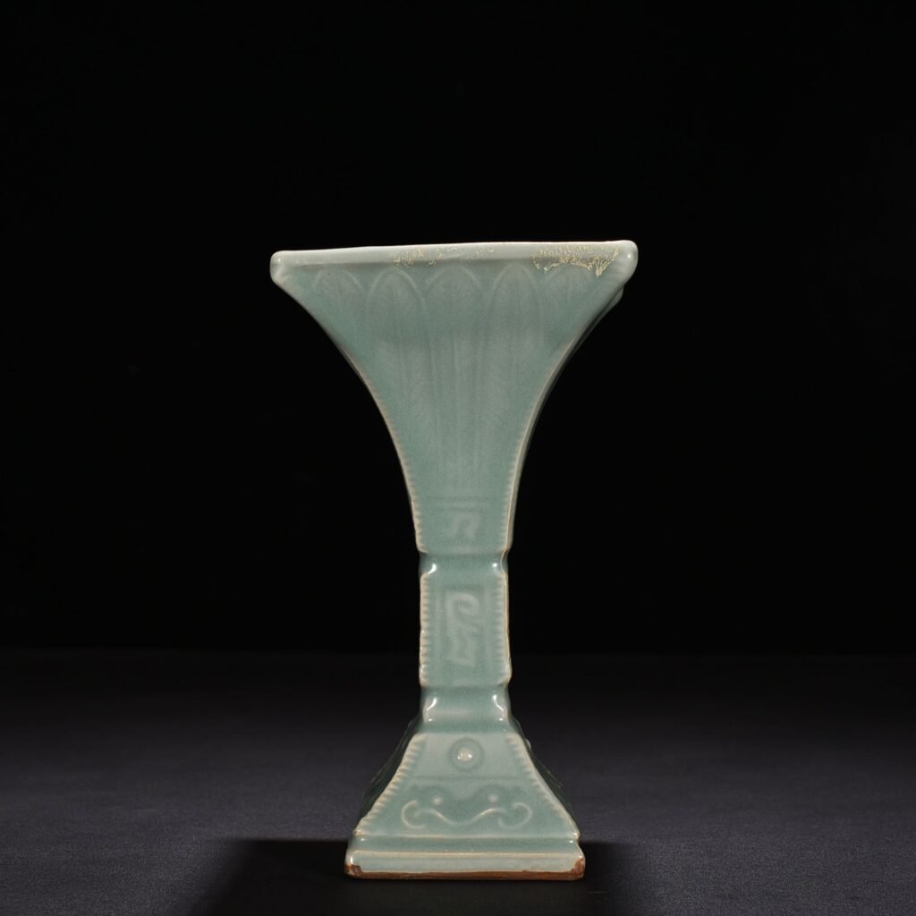 Song Dynasty Longquan kiln pink celadon glaze square flower goblet