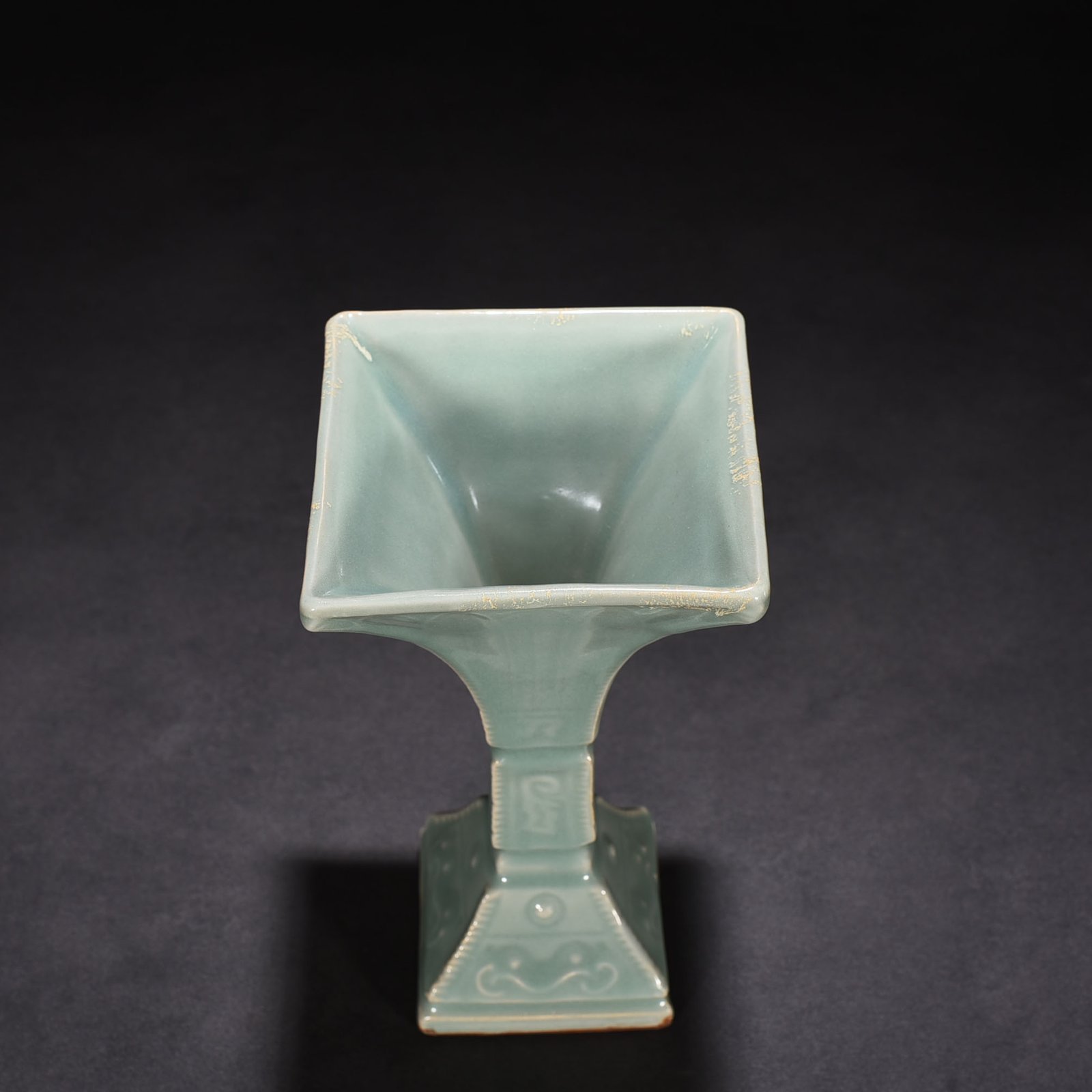 Song Dynasty Longquan kiln pink celadon glaze square flower goblet