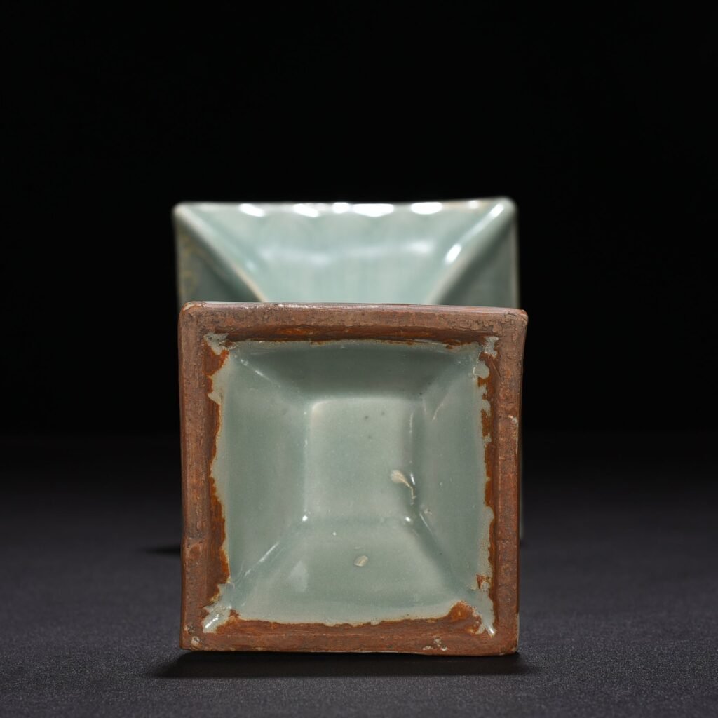 Song Dynasty Longquan kiln pink celadon glaze square flower goblet